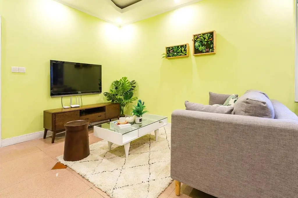 Chongqing Yuzhong·Hongya Cave· Locals Apartment 00134800