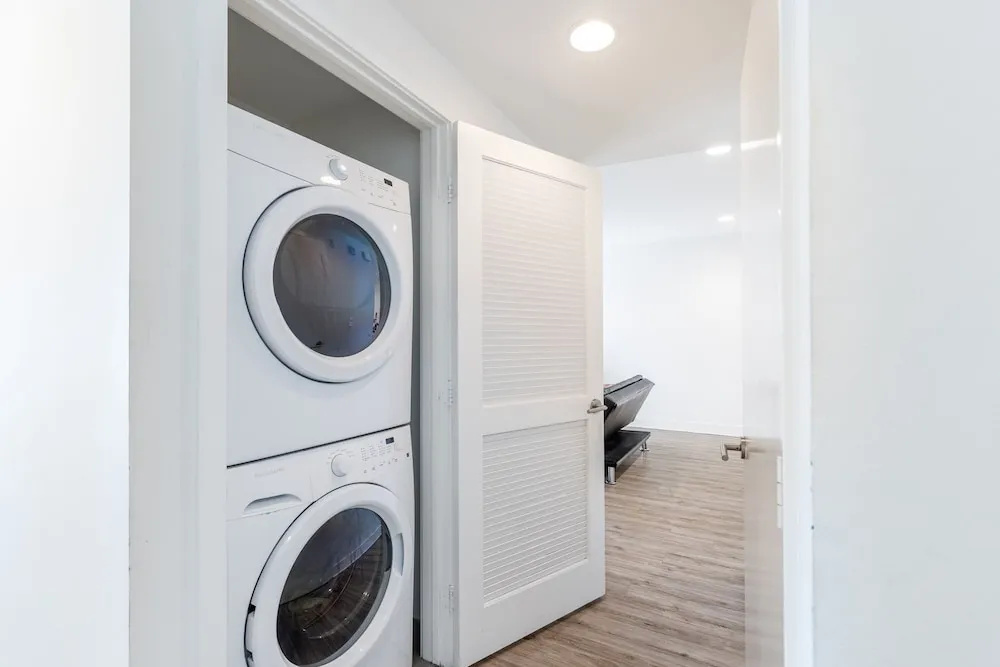 East West Comfort: Hollywood Walk Of Fame Apartments