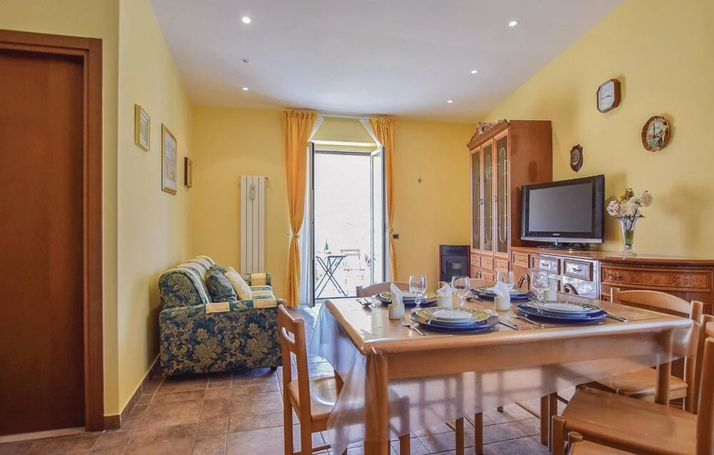 Apartment With one Bedroom in Santa Maria di Castellabate, With Wonderful sea View, Enclosed Garden and Wifi - Near the Beach
