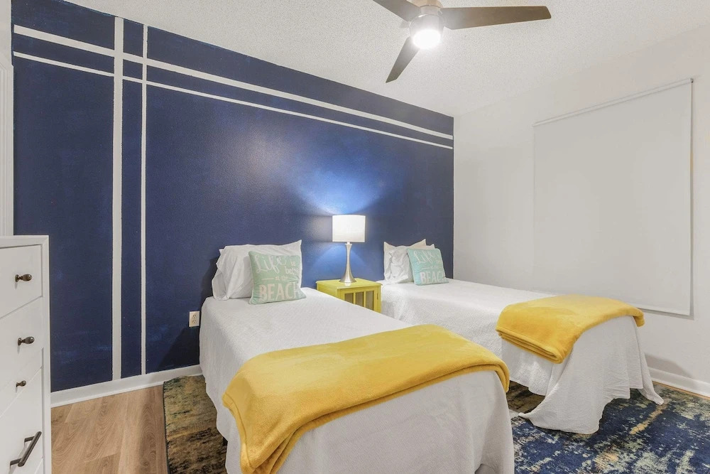 Phoenix 8 8904- Sand Shells Sun Can Rent at 18 3 Bedrooms 2 Baths