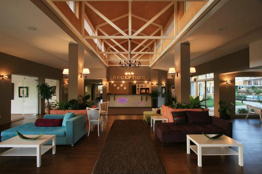 Blue Orange Beach Resort