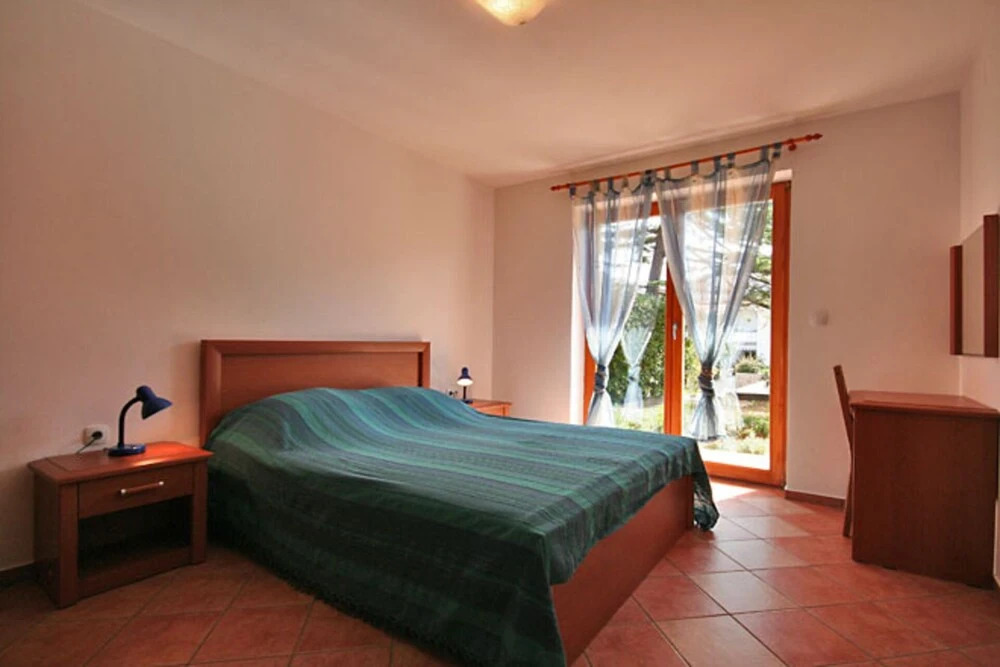 Barbalić Dario Apartment 1 with garden terrace