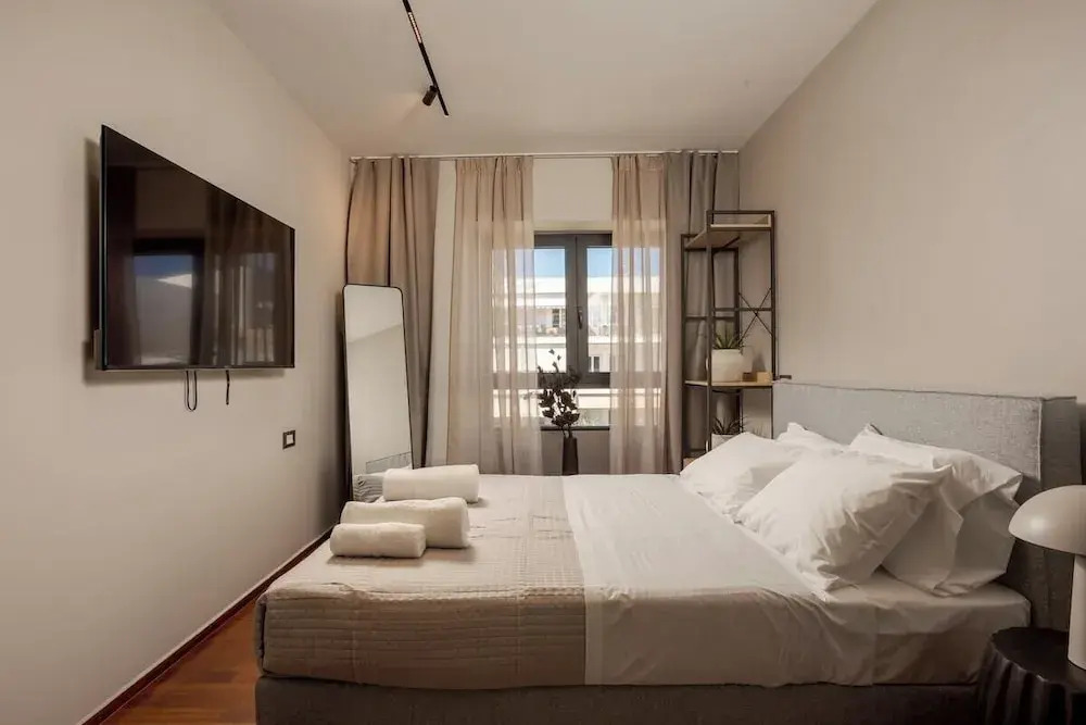 Demmi Central 2BR Designer Apt