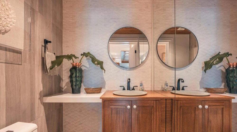 Once in a Lifetime Experience Enjoy This 4 BR Penthouse at Aquamarina