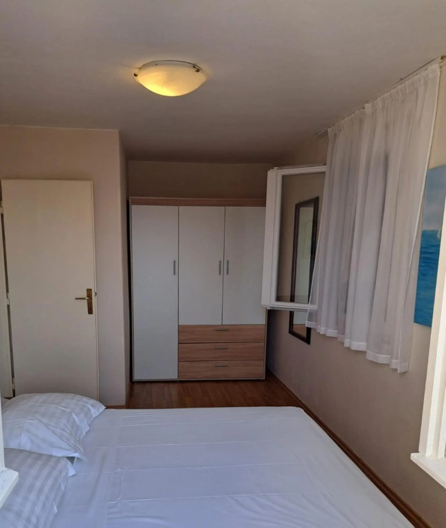 Jela - 50 m from pebble beach - A1(4+1)