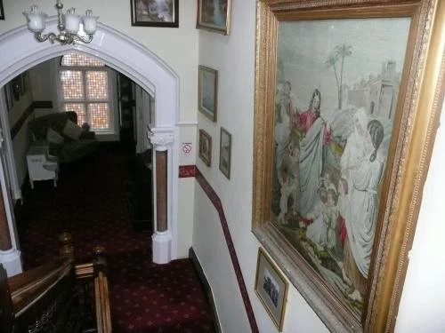 The Lismore Hotel