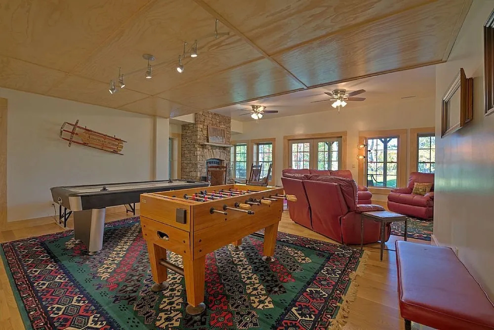 High Top Mountain Lodge - 5 Br Cabin