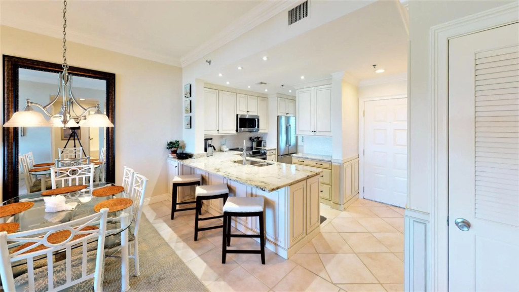Beach Manor 0310