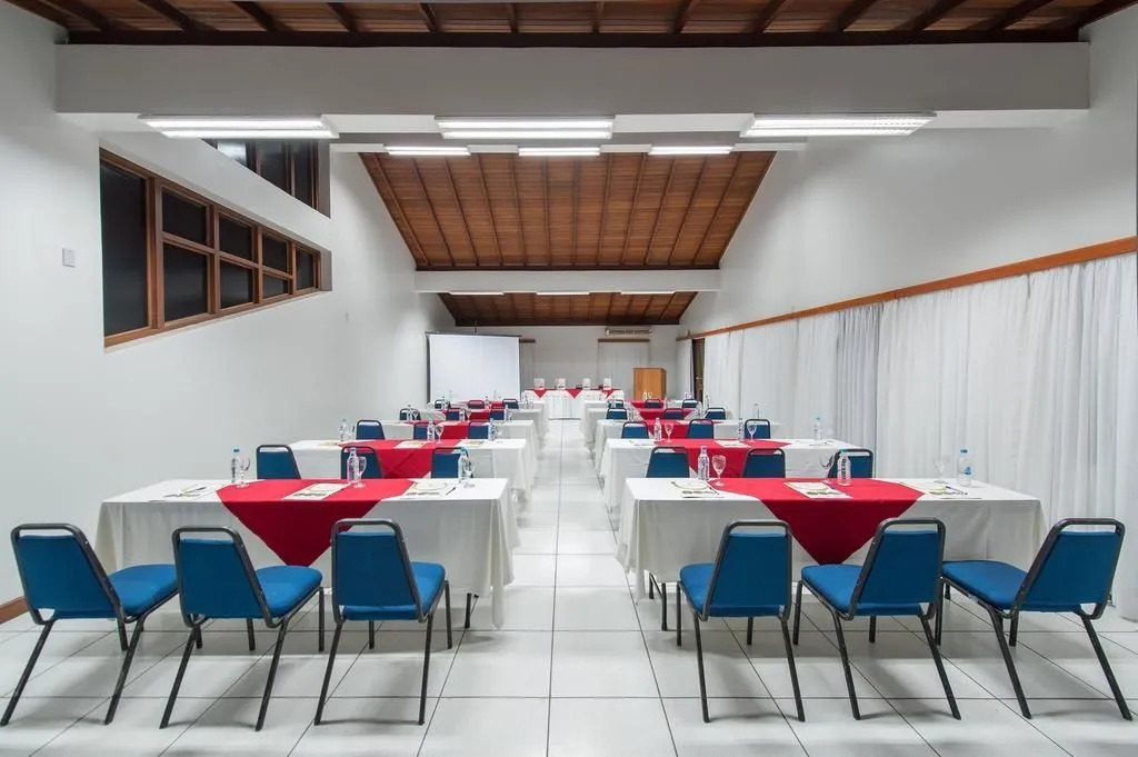 Oceano Praia Hotel
