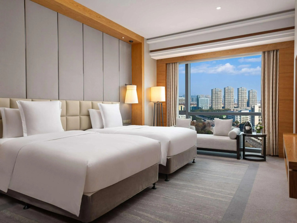 Pullman Haining