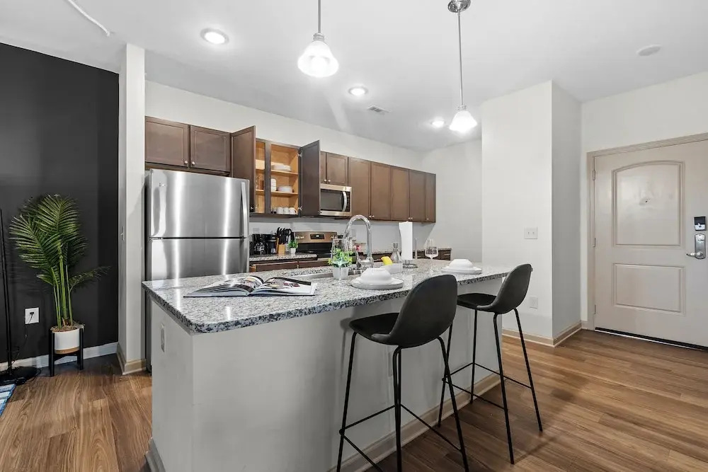 Upscale King 4BR Suite Uptown Charlotte