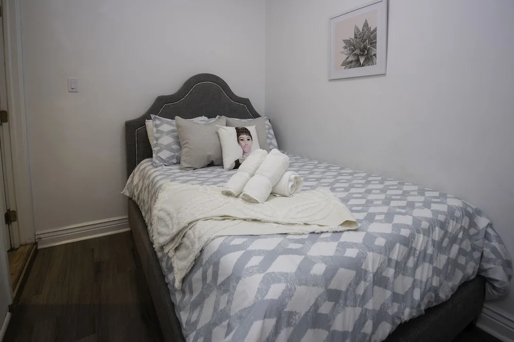 5 BR for 10! Prime Spot Near FR QT by YouRent!