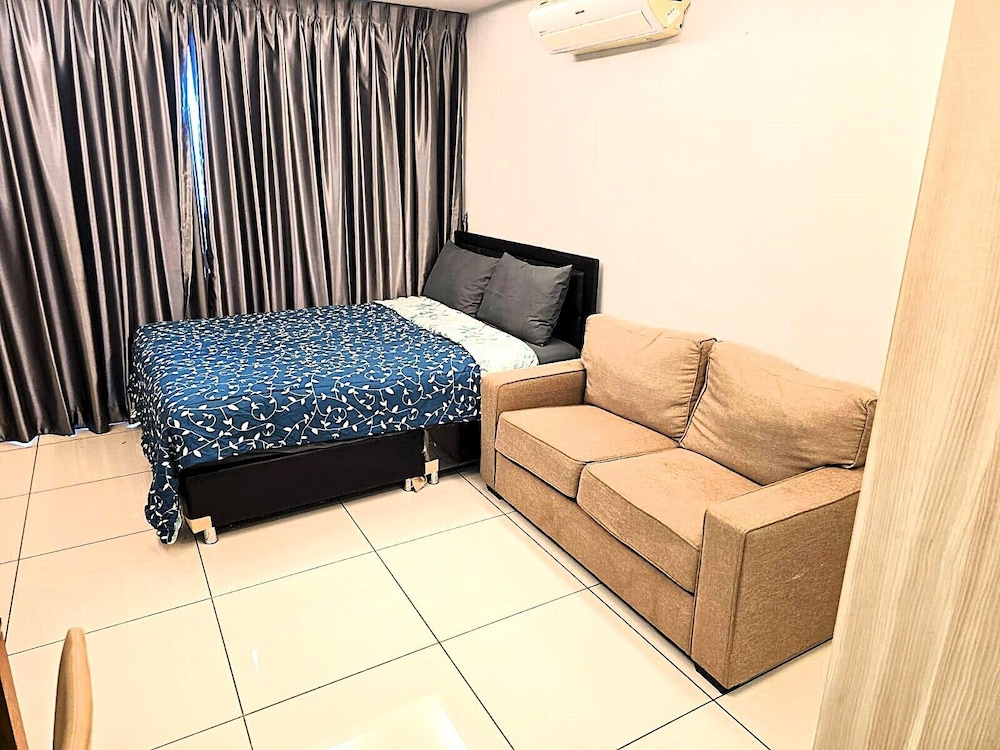Budget Studio Condo With Resort-style Pool - Laguna Beach Resort 1, Jomtien