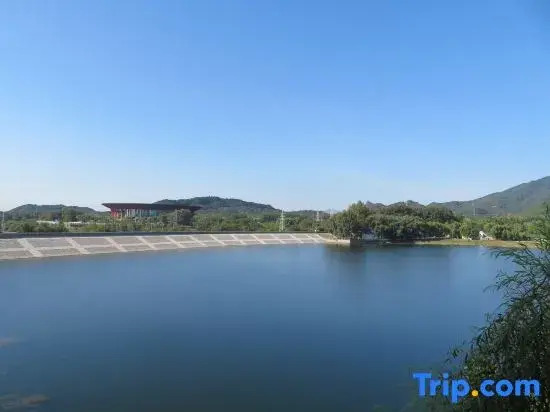 Guoyao Health and Wellness Yanqi Lake Residence Center