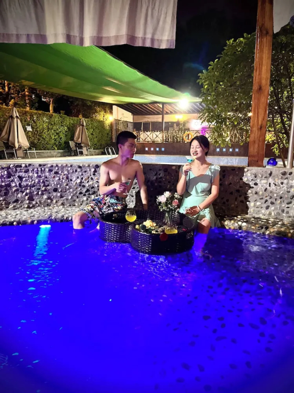 Qingcheng Courtyard Hot Spring Hotel