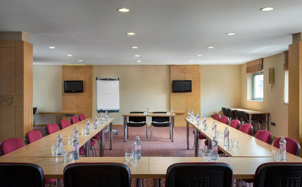 Отель Marmara Hotel Budapest