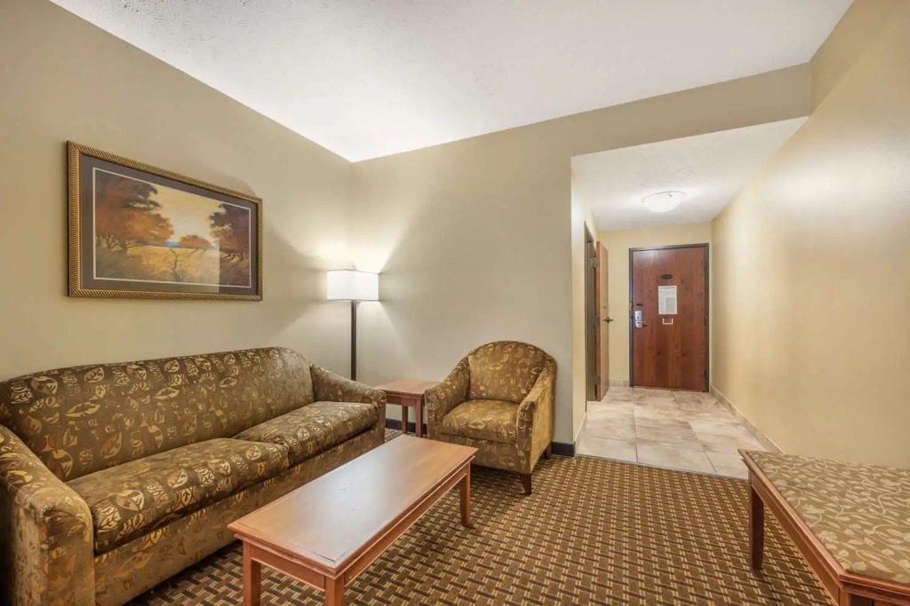 Best Western Plus Grand Island Inn and Suites