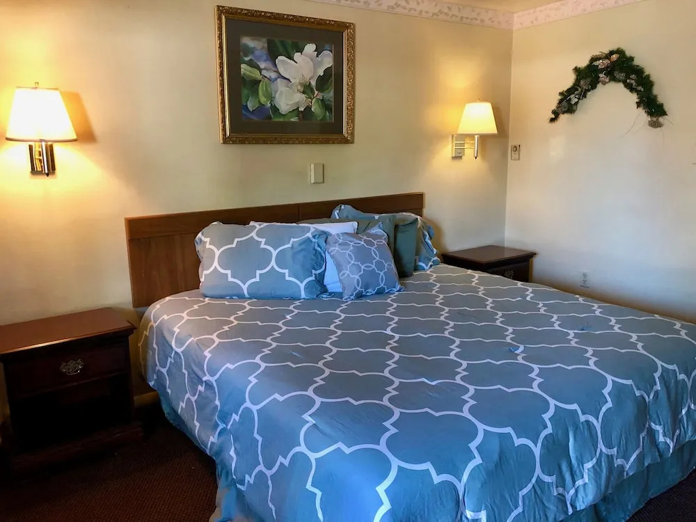 Budget Inn