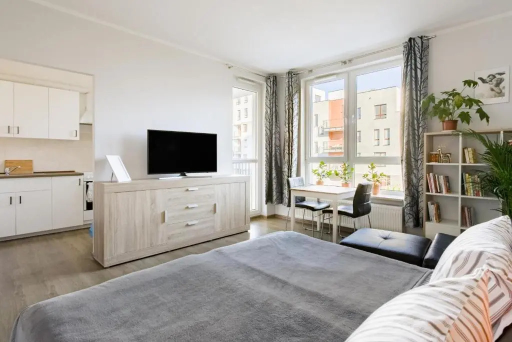 Airport Residence Orange