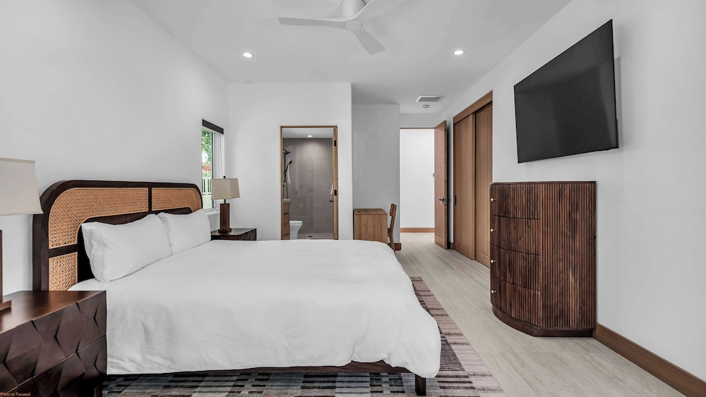 Luxury 6br Palm Springs Retreat With Private Pool Spa
