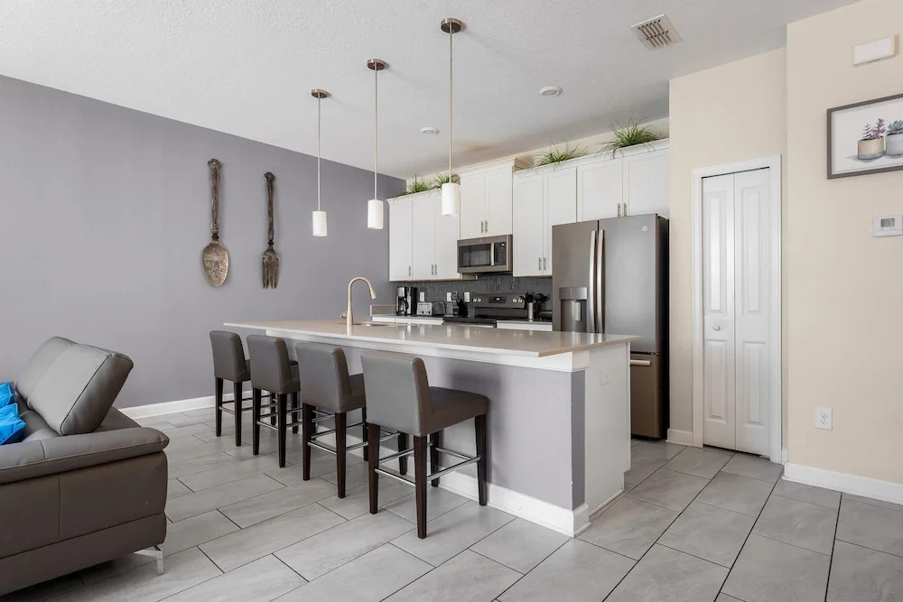 Relax Near Disney 4BR Home With Pool