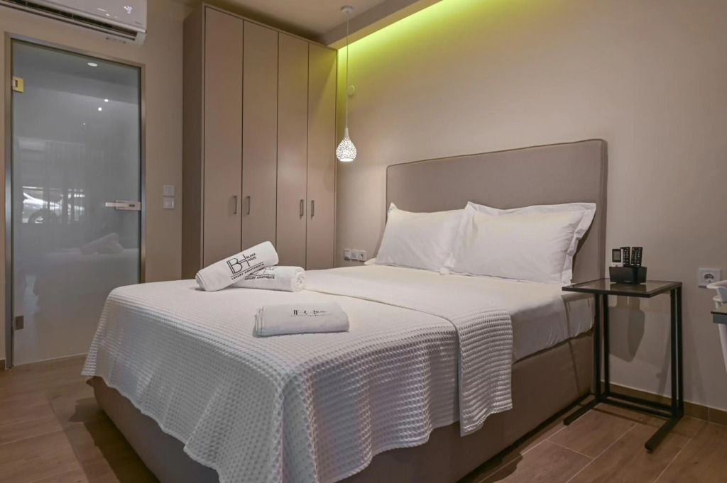 BLACKHAUS Apartments