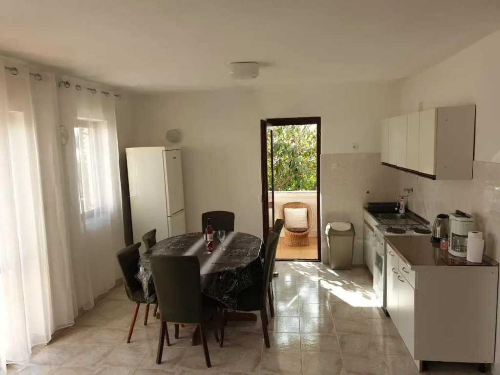 Apartments Ivo 514