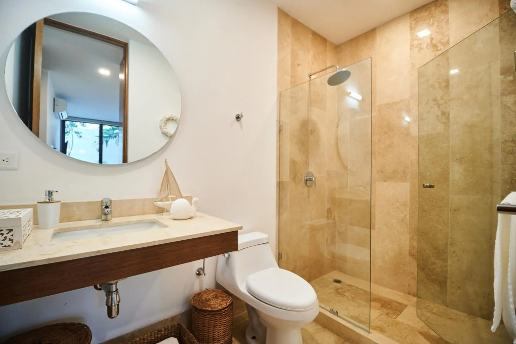 Omara 2-BR Pool · Tropical 2-BR Condo With Private Pool + Amenities!