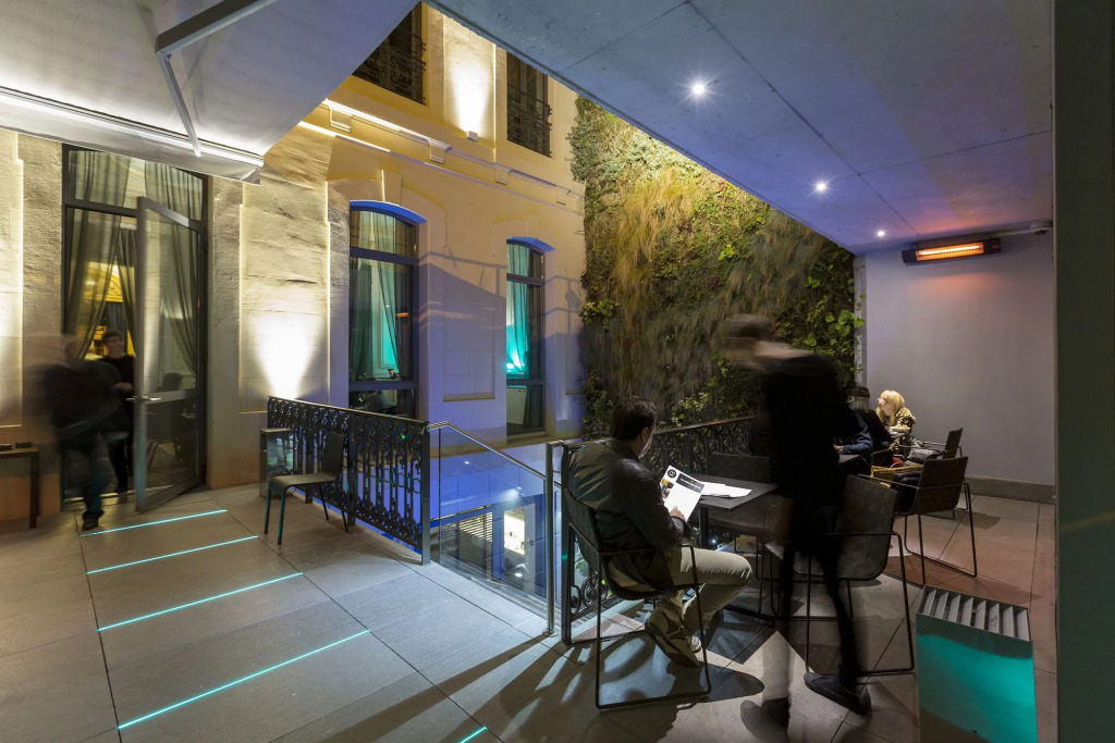 Hôtel C2