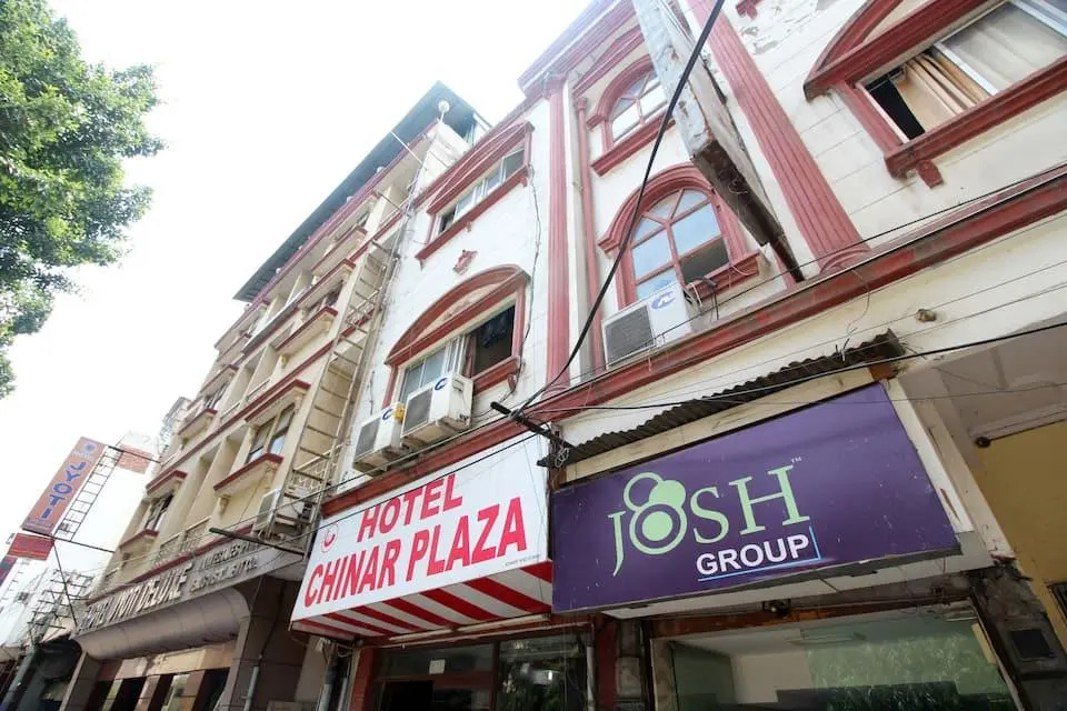 Hotel Chinar Plaza