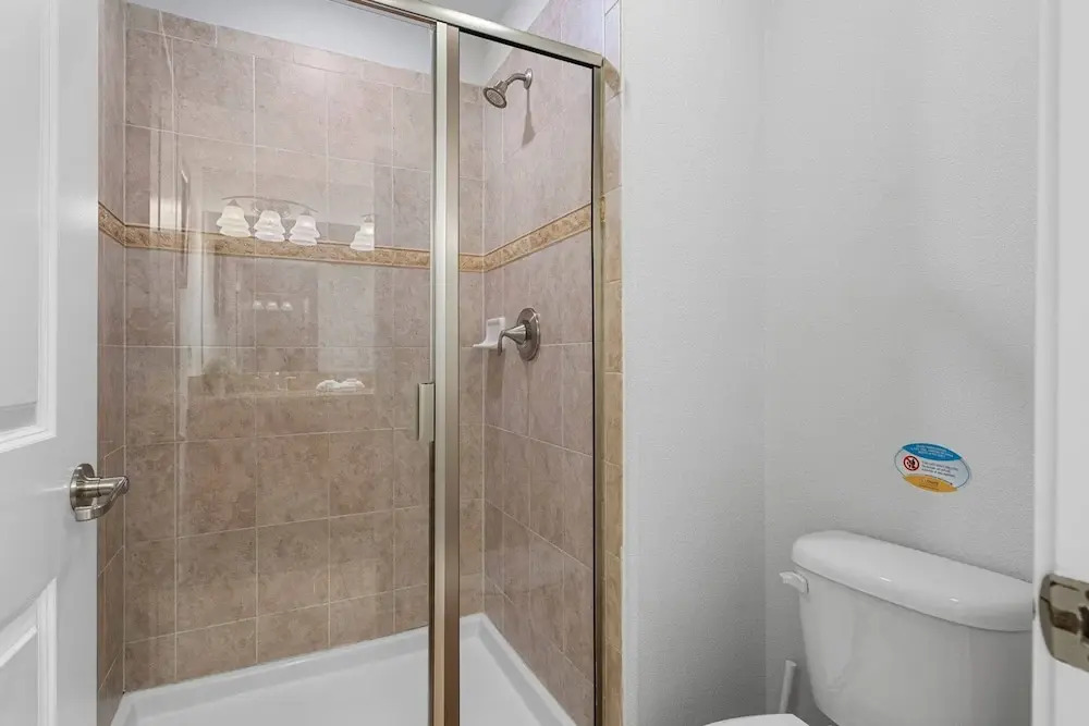 4BR Townhome With Pool at Storey Lake