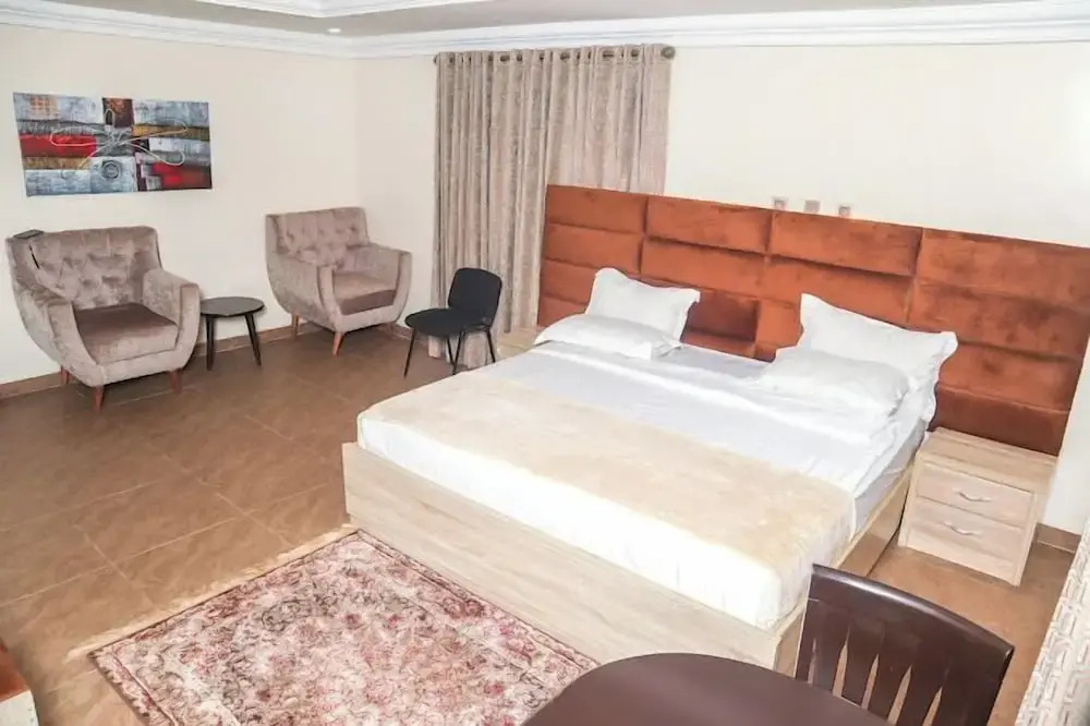 Muna Hotels