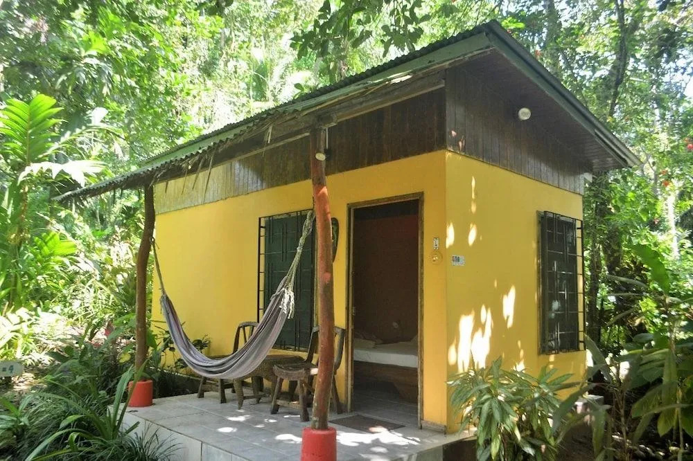 MI Casa Hostel & Hotel El Tesoro