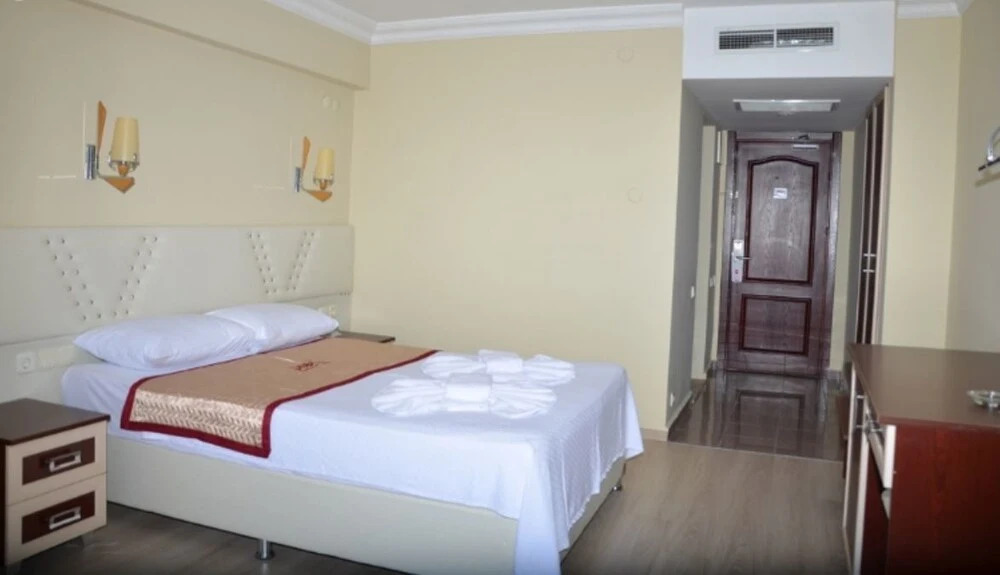 Oge 2000 Hotel