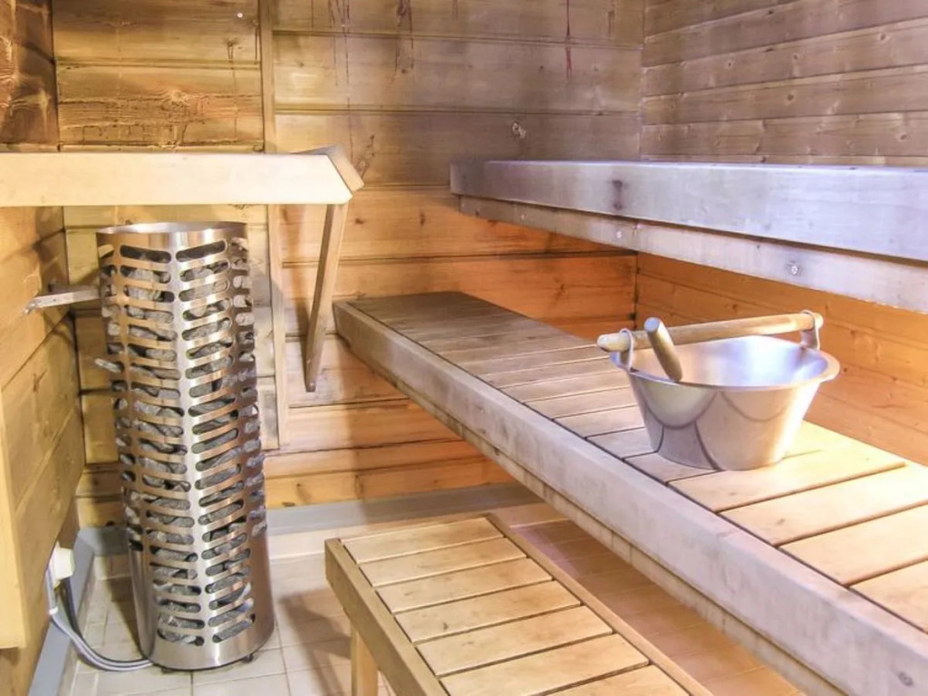 Yläneuvola niemi