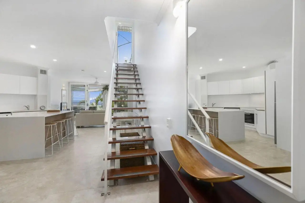 76 Upper Hastings Street Apartment