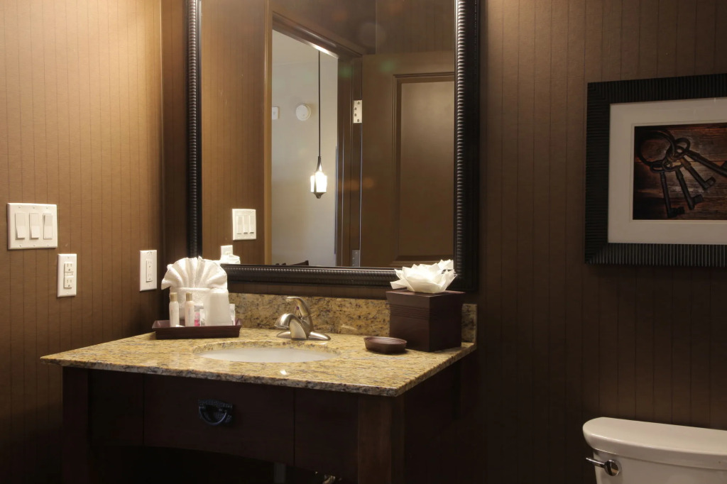 Teddys Residential Suites Watford City