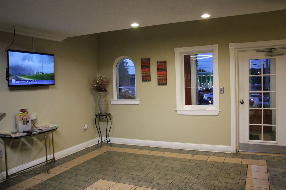 Quarters Inn & Suites