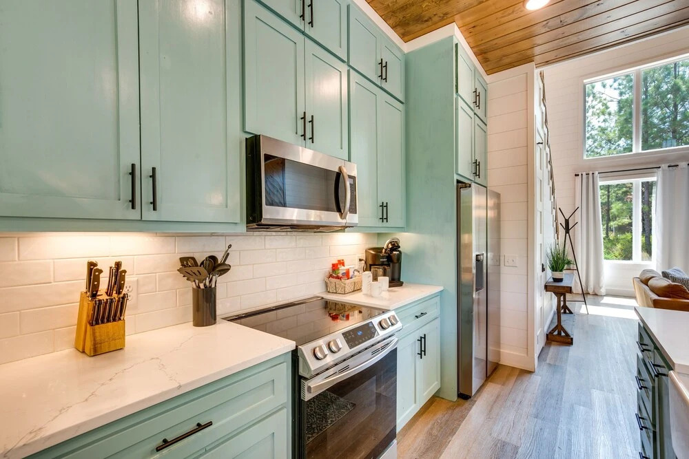 Luxe Broken Bow Cabin: Hot Tub & Outdoor Fireplace