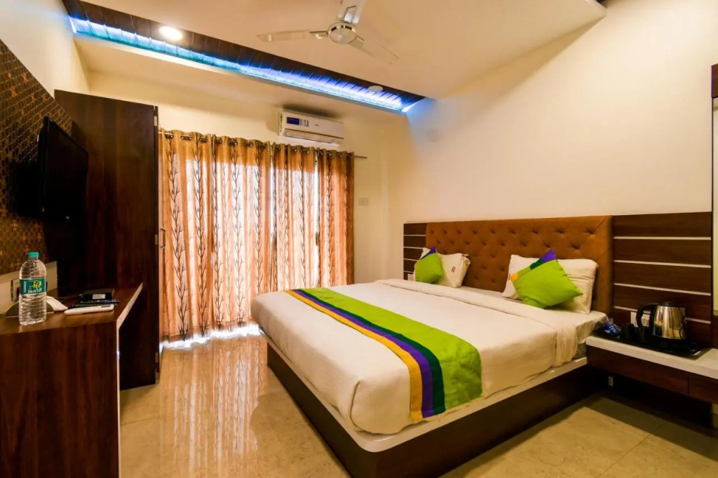 Treebo Prince Palace With Swimming Pool