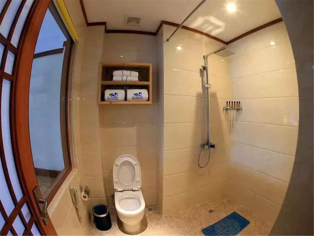 Sanya Little Fish Hot Spring Hotel