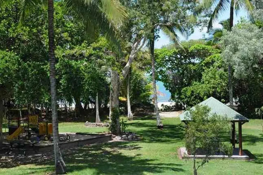 1 Plantation House