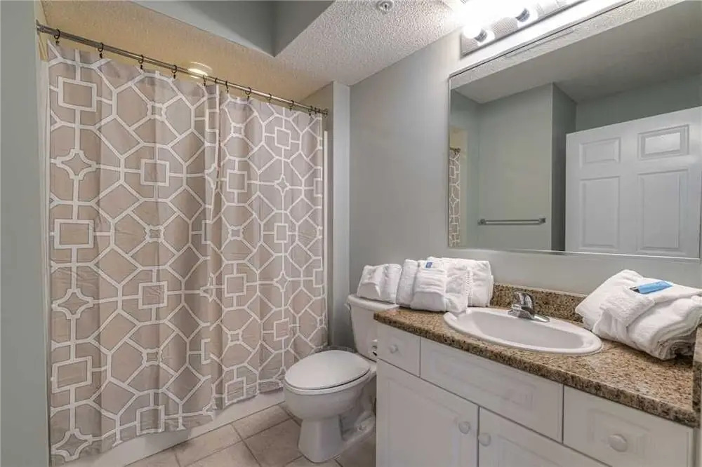 North Tower #809 Condominium 4 Bedrooms 3 Bathrooms Condo