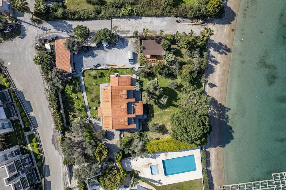 Sea Houses