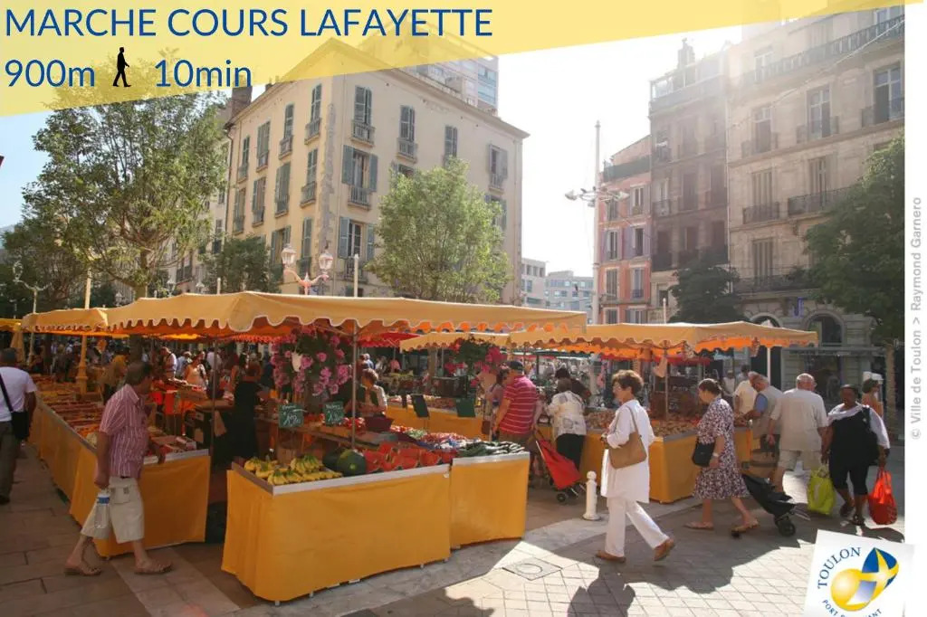 T2 35m2 Tout Confort - PLACE DE LA LIBERTE - LéZapparts
