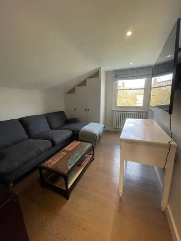 Secluded & Serene 3BD Family Home - Wandsworth!