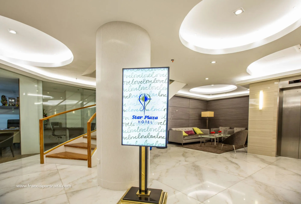 Star Plaza Hotel