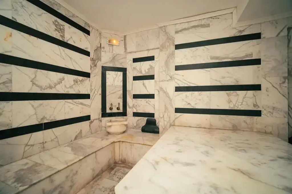 Blue Diamond Alya Hotel