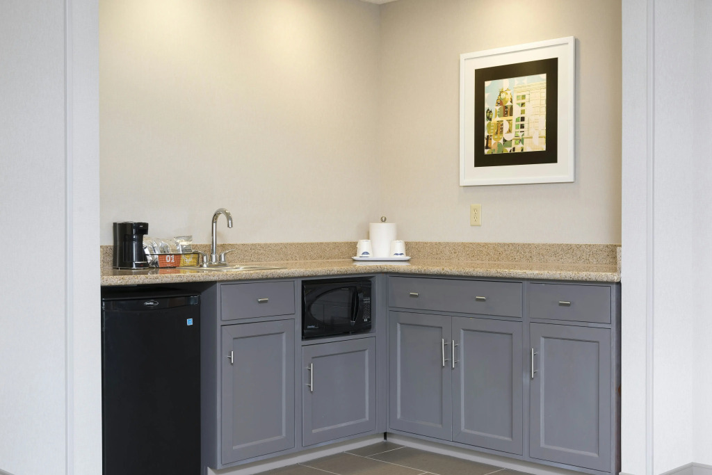Hampton Inn & Suites East Lansing