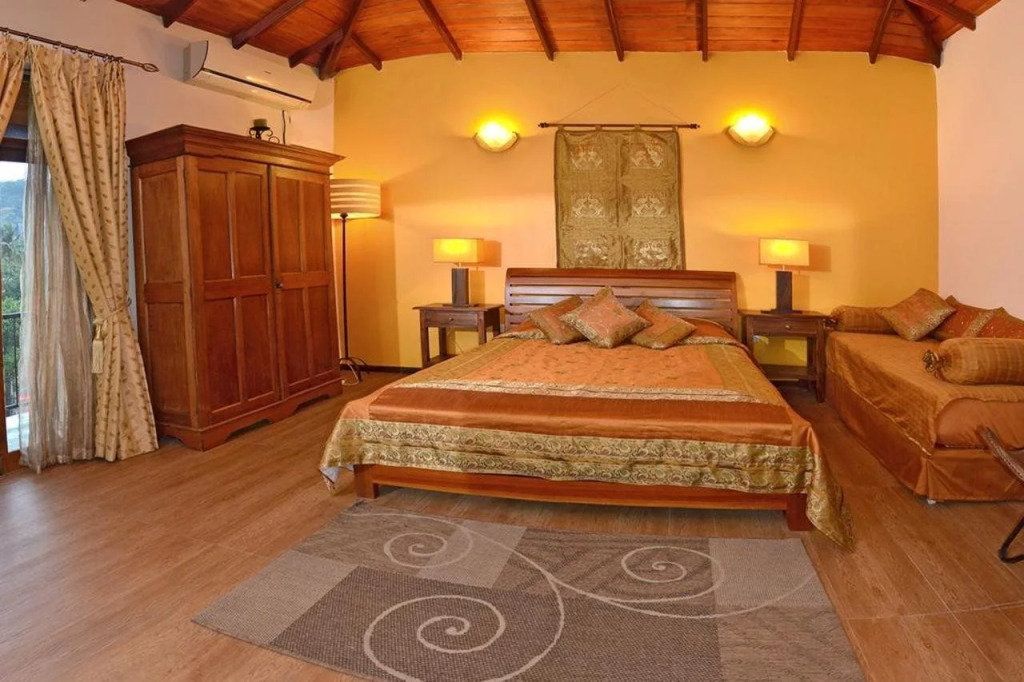 Villa 49